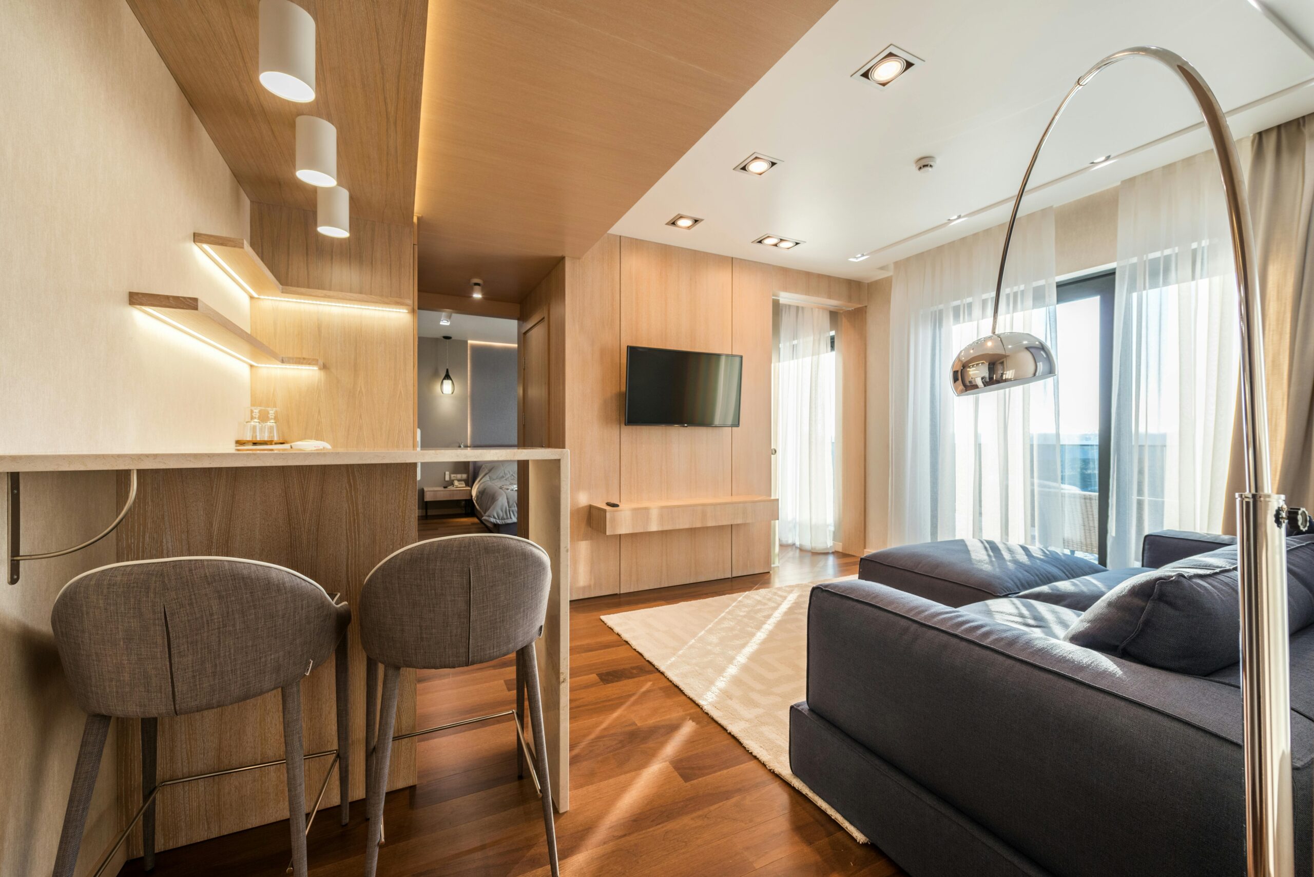 soggiorno elegante con luci LED